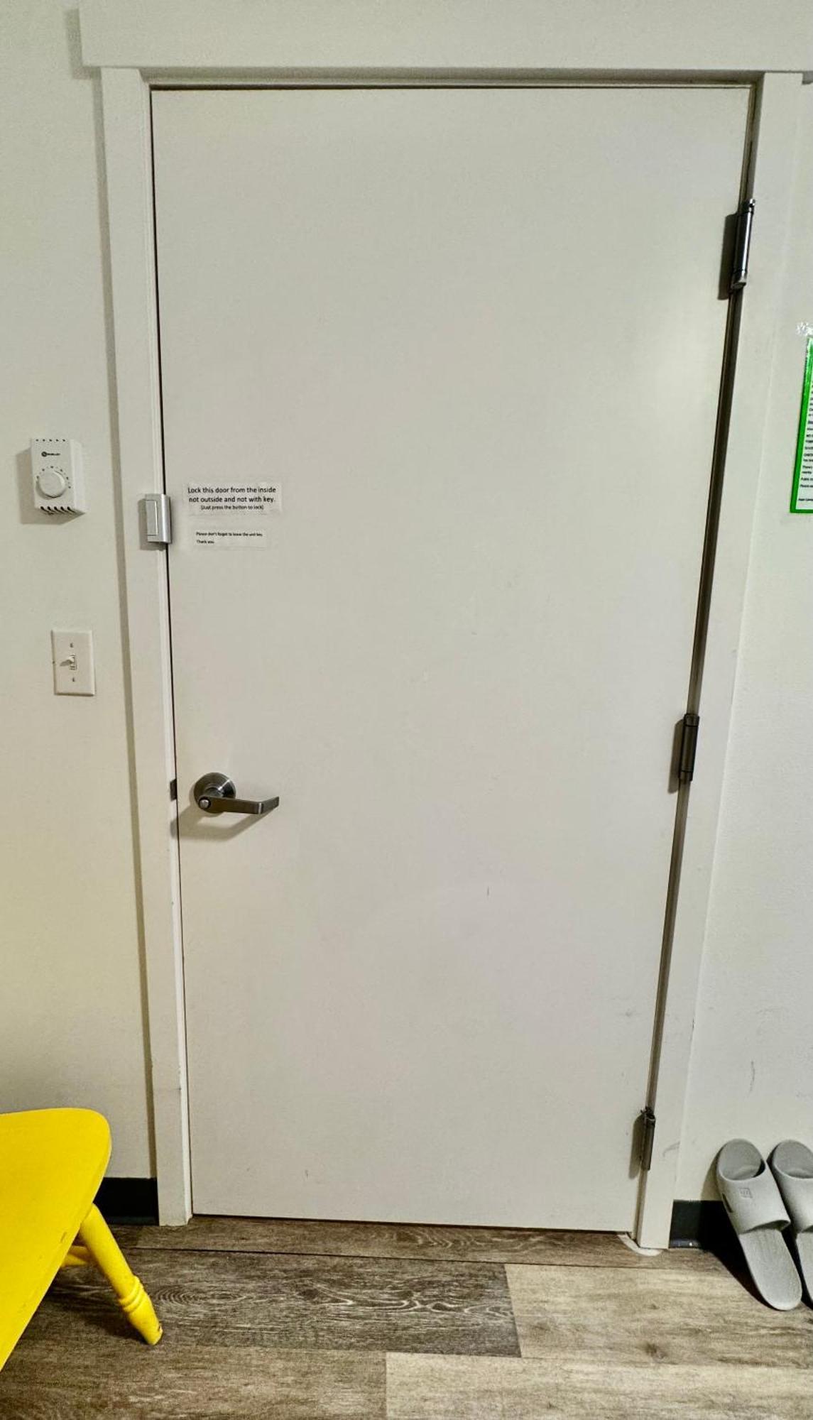 Private Room With Shared Bathroom On The 1St Floor 10 Minutes Walk To University Of Washington Сиэтл Экстерьер фото