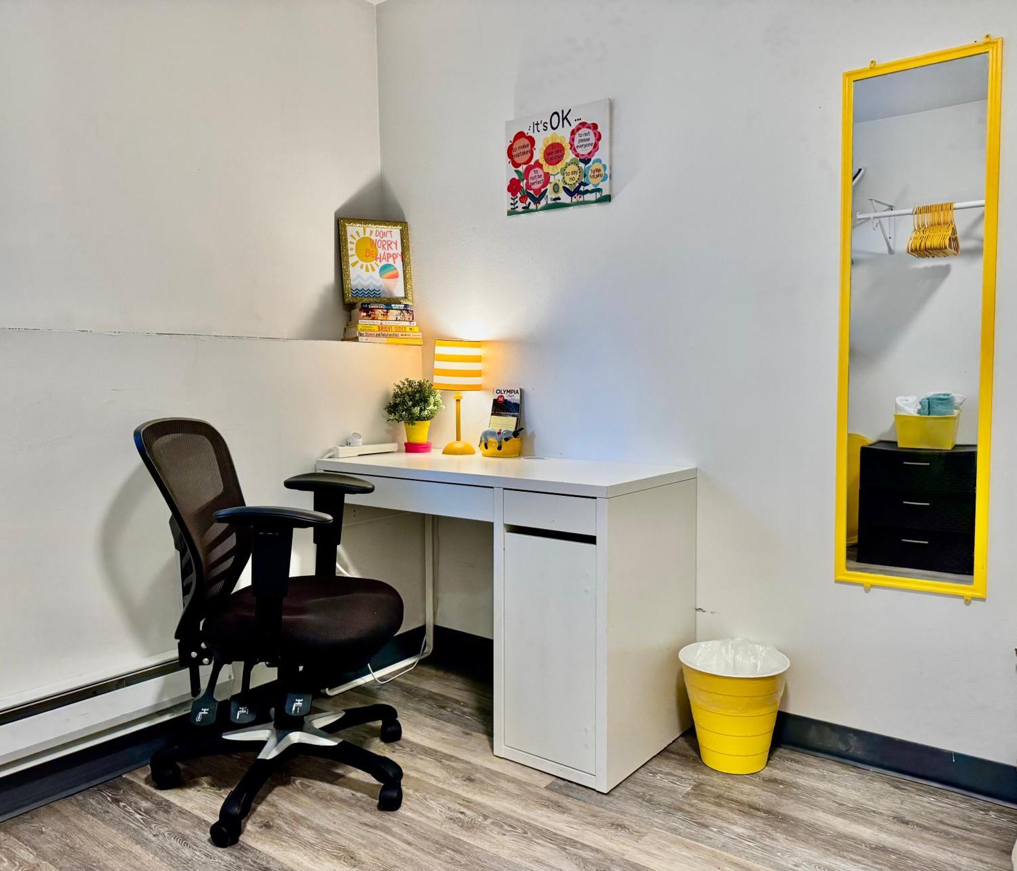Private Room With Shared Bathroom On The 1St Floor 10 Minutes Walk To University Of Washington Сиэтл Экстерьер фото